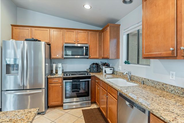 13732 E Vía Valderrama, Vail, AZ 85641