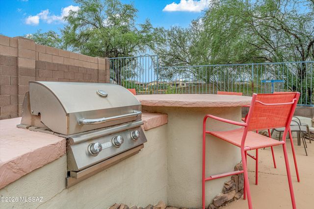 13732 E Vía Valderrama, Vail, AZ 85641