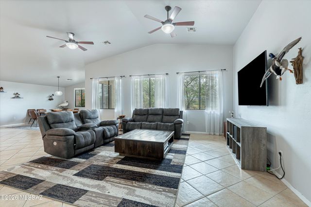 13732 E Vía Valderrama, Vail, AZ 85641