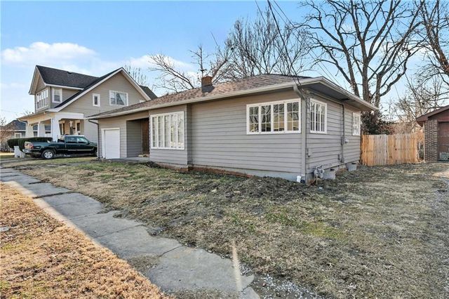 1132 Cooper Street, Chillicothe, MO 64601