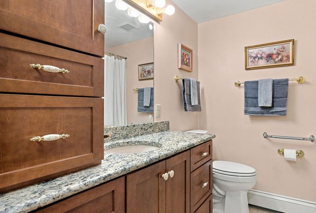 12 Deerhaven Drive, Nashua, NH 03064