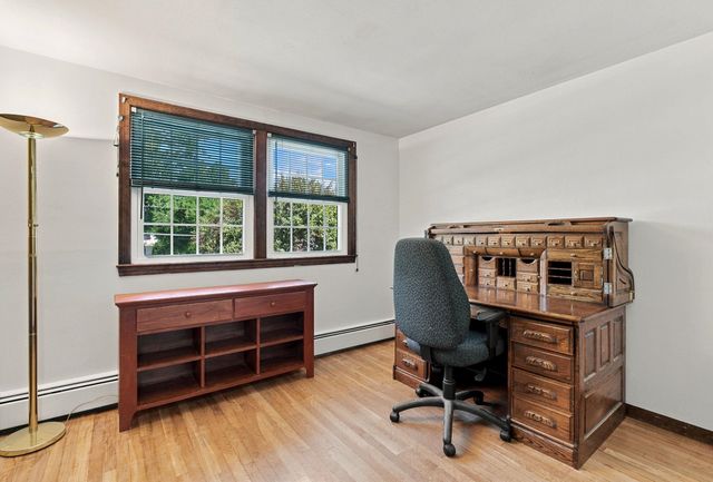 12 Deerhaven Drive, Nashua, NH 03064
