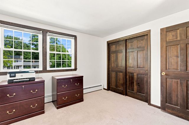 12 Deerhaven Drive, Nashua, NH 03064
