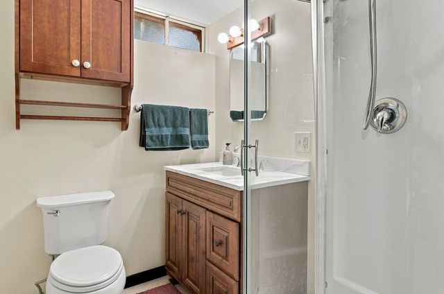 12 Deerhaven Drive, Nashua, NH 03064