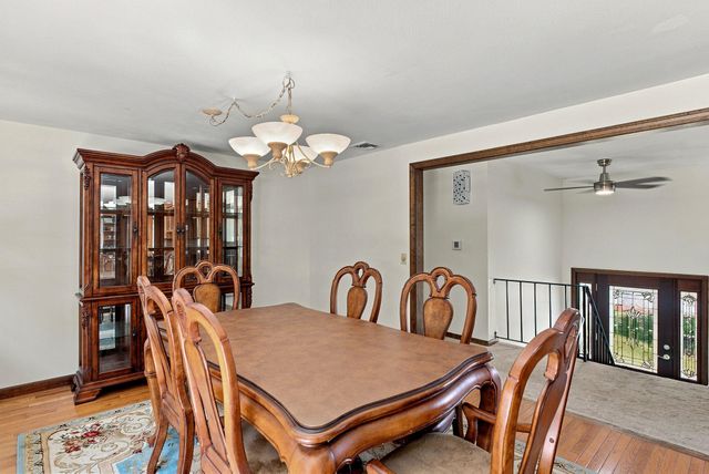 12 Deerhaven Drive, Nashua, NH 03064