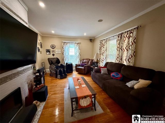 47 14th Street, Jamestown, NY 14701