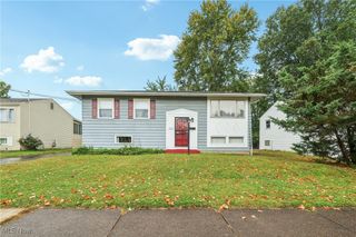 3365 Tod Avenue NW, Warren, OH 44485
