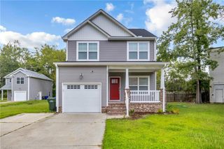 100 Tree LN, Suffolk, VA 23437
