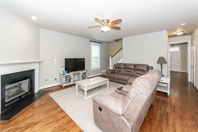 400 Hydrangea Street, Summerville, SC 29483