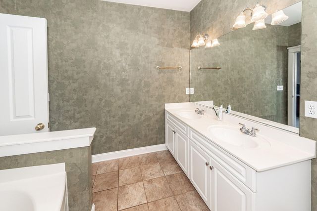 400 Hydrangea Street, Summerville, SC 29483