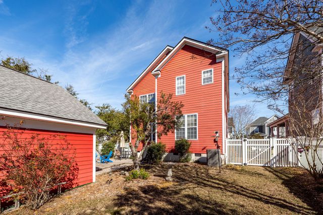 400 Hydrangea Street, Summerville, SC 29483