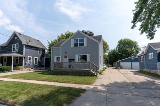 325 E HANCOCK STREET, Appleton, WI 54911