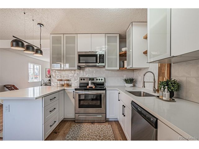 3078 S Delaware St, Englewood, CO 80110