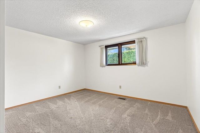 14822 N Gleneden St, Spokane, WA 99208