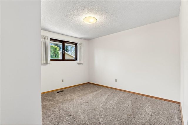 14822 N Gleneden St, Spokane, WA 99208