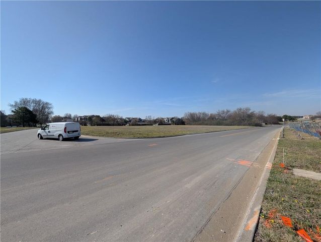 129th & Somerset Terrace, Olathe, KS 66062