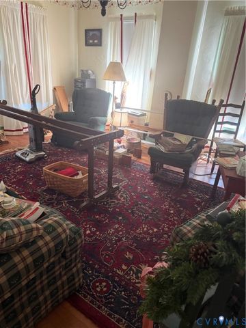2984 Rolfe Hwy, Dendron, VA 23839