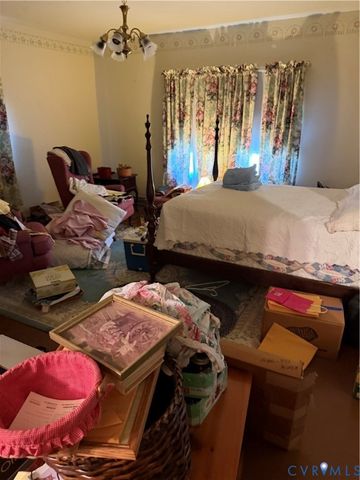 2984 Rolfe Hwy, Dendron, VA 23839
