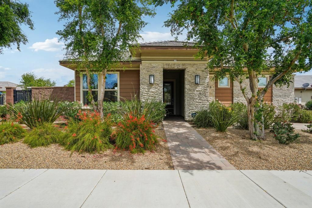 Image 1 of property listing at 82712 Woodcreek Court, Indio, CA 92201