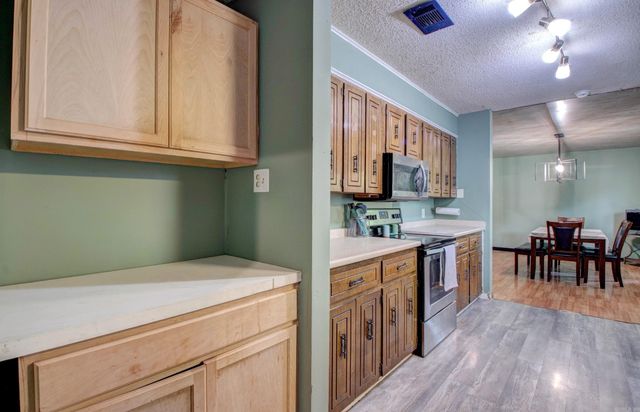 1038 Grayland Drive, Jacksonville, AR 72076