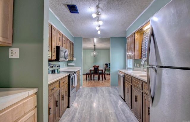 1038 Grayland Drive, Jacksonville, AR 72076