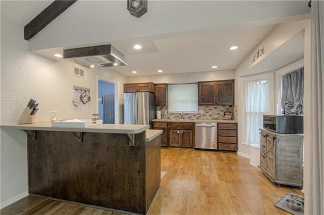 3008 S Cochise Drive, Independence, MO 64057