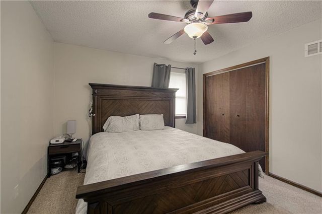 3008 S Cochise Drive, Independence, MO 64057