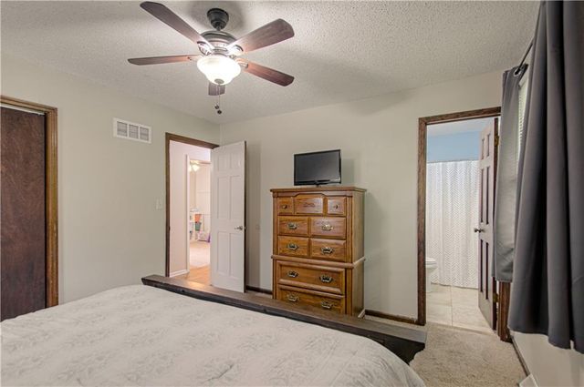 3008 S Cochise Drive, Independence, MO 64057