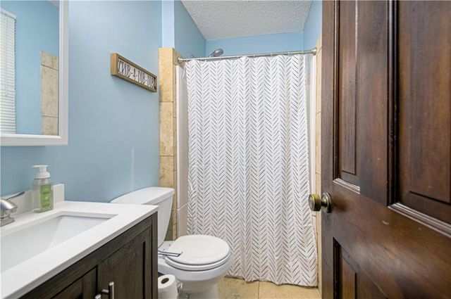 3008 S Cochise Drive, Independence, MO 64057