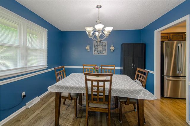 3008 S Cochise Drive, Independence, MO 64057