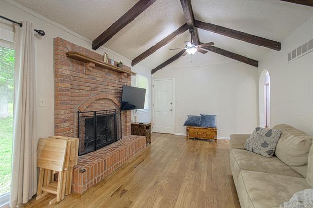 3008 S Cochise Drive, Independence, MO 64057