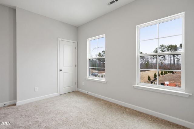 424 White Oak Garden Way 318, Garner, NC 27529