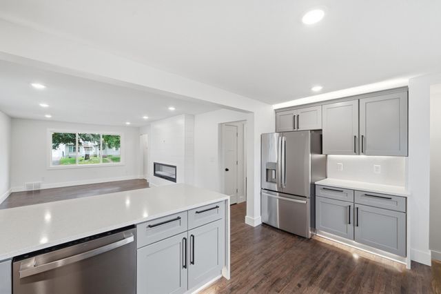121 Frost Street W, South Saint Paul, MN 55075