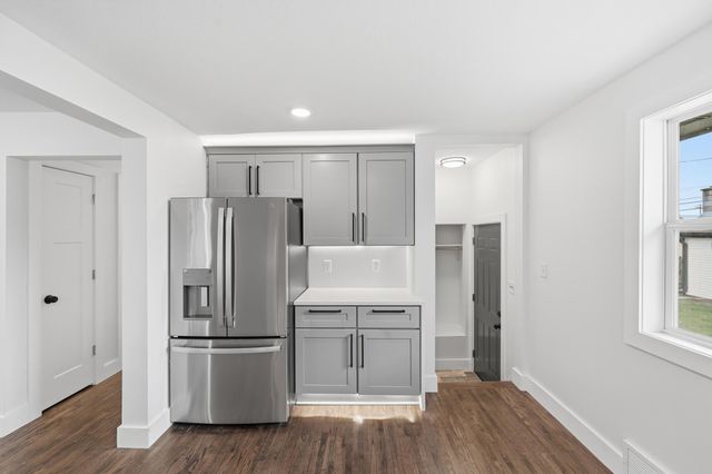 121 Frost Street W, South Saint Paul, MN 55075