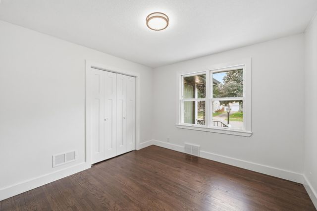 121 Frost Street W, South Saint Paul, MN 55075