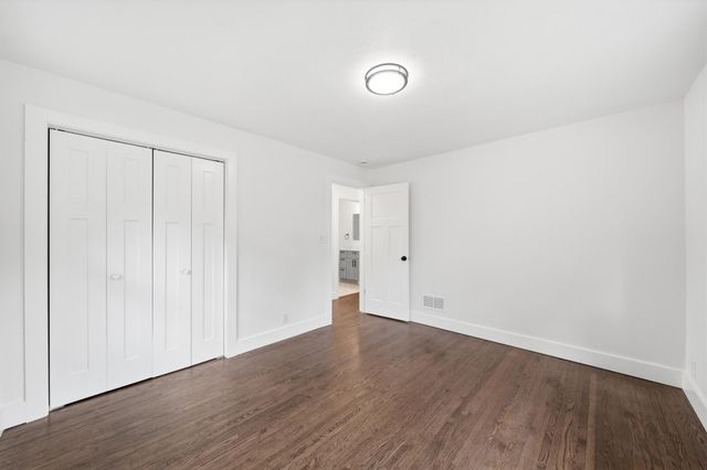 121 Frost Street W, South Saint Paul, MN 55075