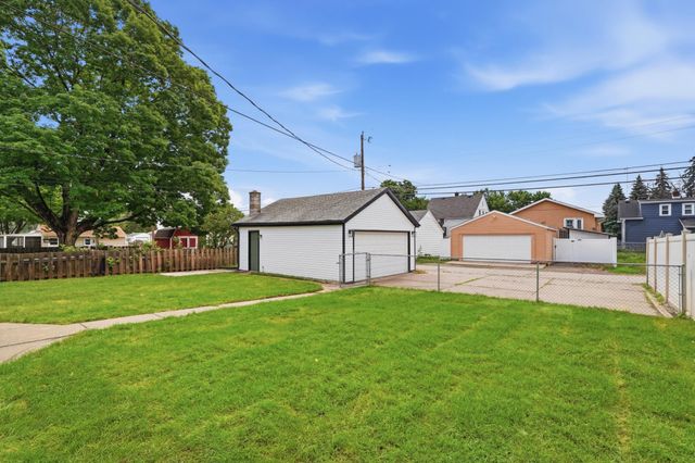 121 Frost Street W, South Saint Paul, MN 55075