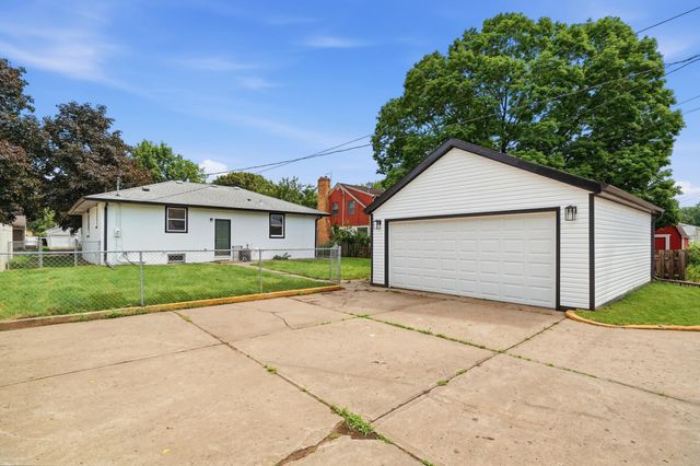 121 Frost Street W, South Saint Paul, MN 55075