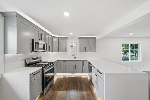 121 Frost Street W, South Saint Paul, MN 55075