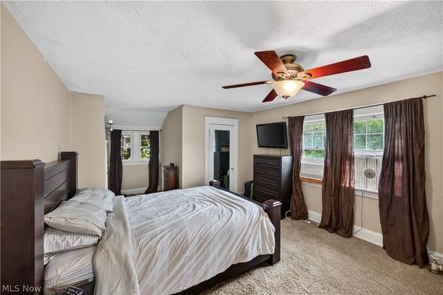 2596 Shaker Road, Cleveland Heights, OH 44118