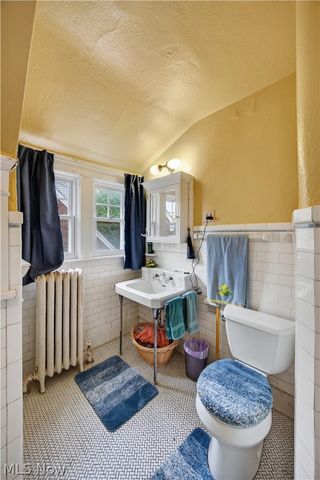 2596 Shaker Road, Cleveland Heights, OH 44118