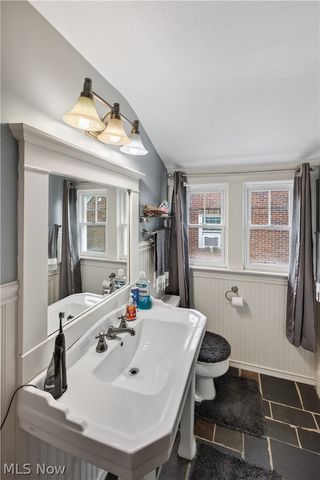 2596 Shaker Road, Cleveland Heights, OH 44118