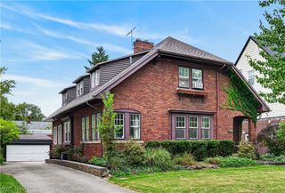 2596 Shaker Road, Cleveland Heights, OH 44118
