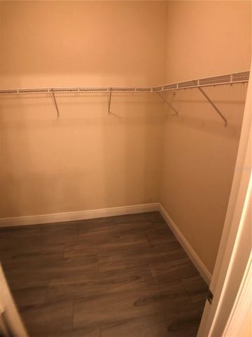 2566 HIALEAH AVENUE, The Villages, FL 32162