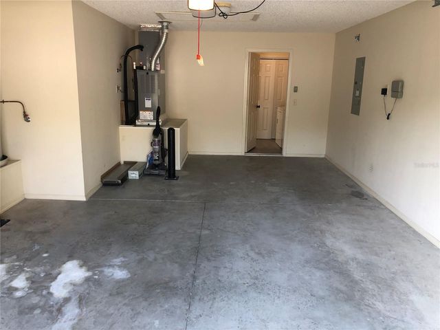 2566 HIALEAH AVENUE, The Villages, FL 32162