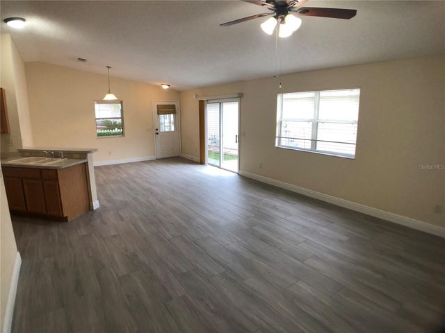 2566 HIALEAH AVENUE, The Villages, FL 32162