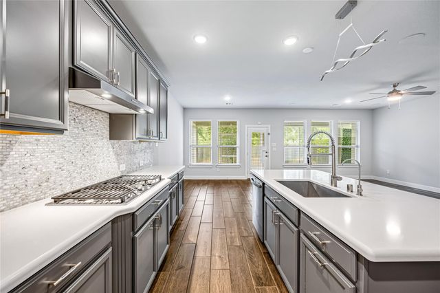97 Cedar Hammock Trail, Tomball, TX 77375