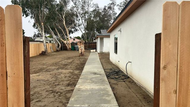 683 Park, Banning, CA 92220