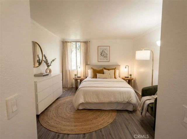 5325 Newcastle 108, Encino, CA 91316
