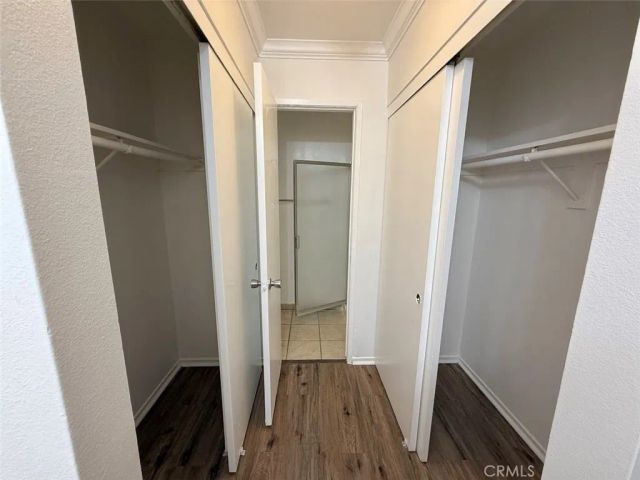 5325 Newcastle 108, Encino, CA 91316